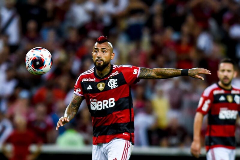 Vidal J Encerrou Seu V Nculo O Flamengo E Se Despediu Dos Colegas