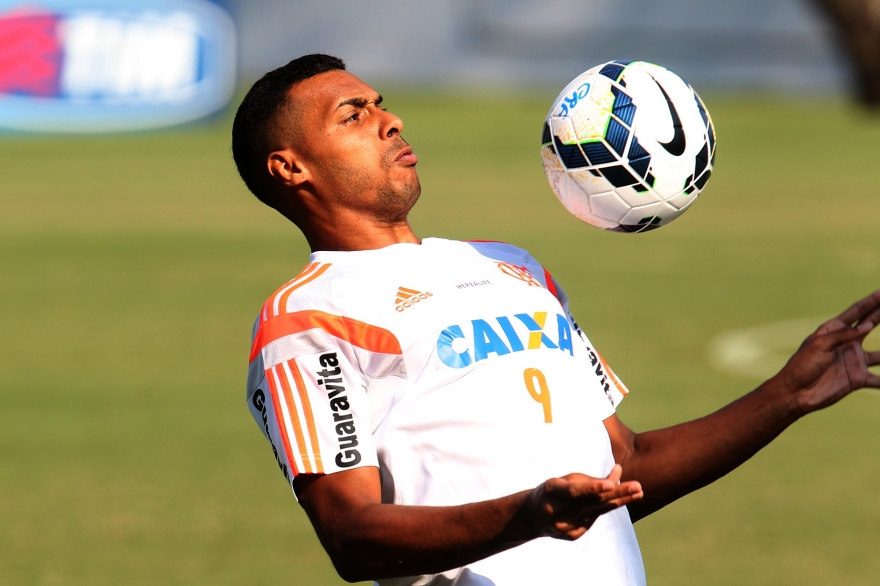 Elton Ex Flamengo Recebe Not Cia Desastrosa De Atual Treinador