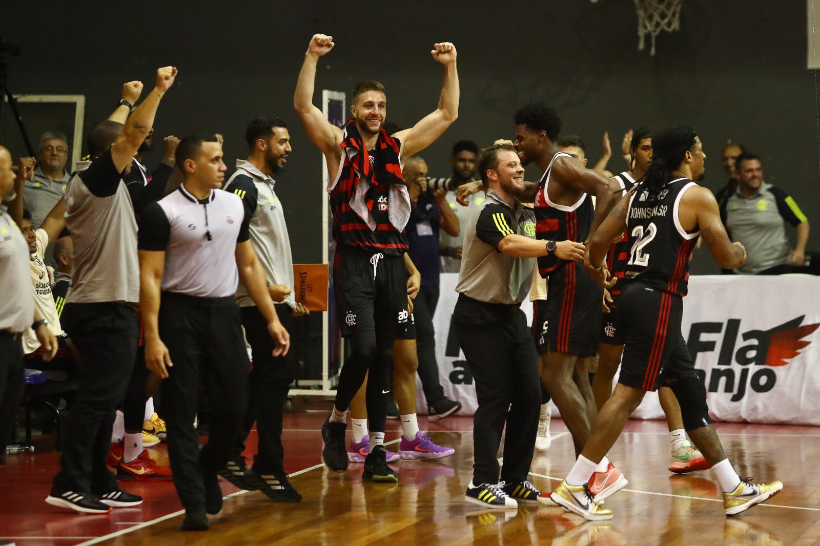 Flamengo Celebra Marca Hist Rica No Nbb Em Partida Contra O Bauru Fla