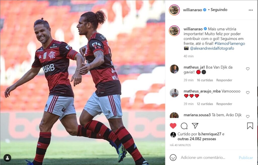 Arão vibra com vitória sobre Corinthians