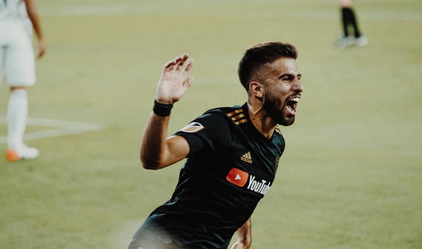 diego rossi na mira do flamengo