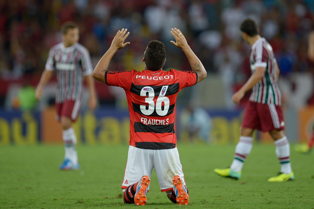 frauches flamengo fluminense 2013