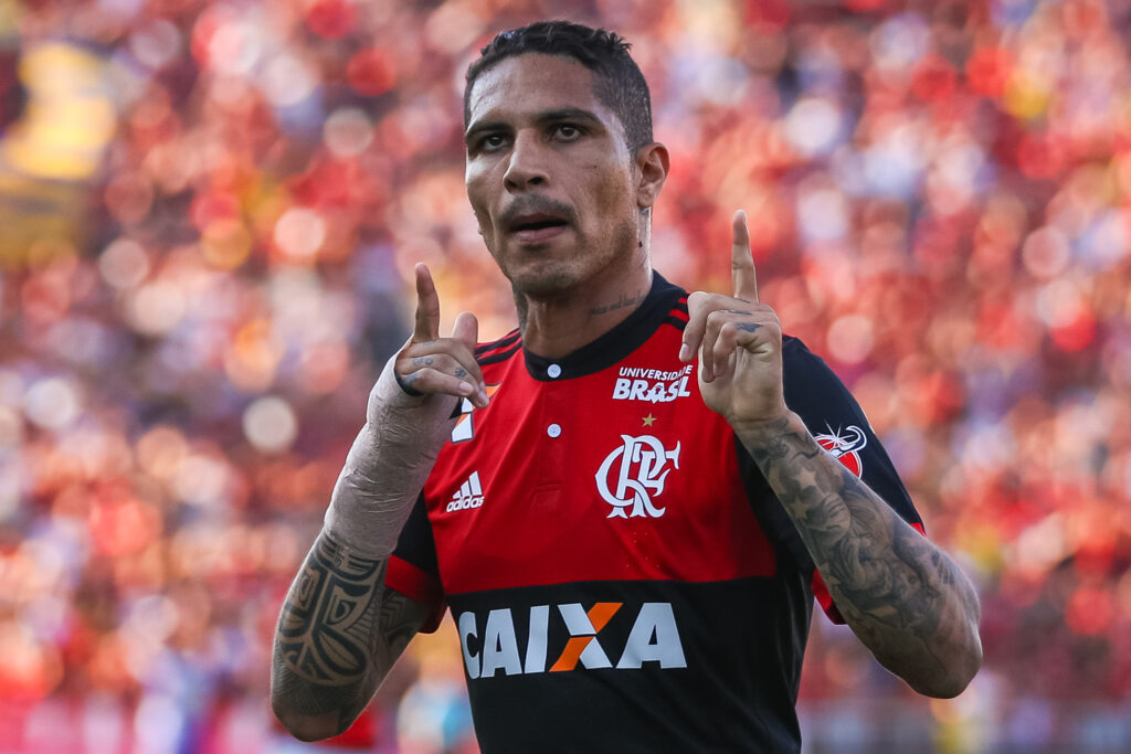 paolo guerrero brasileirão 2017 flamengo sport recife