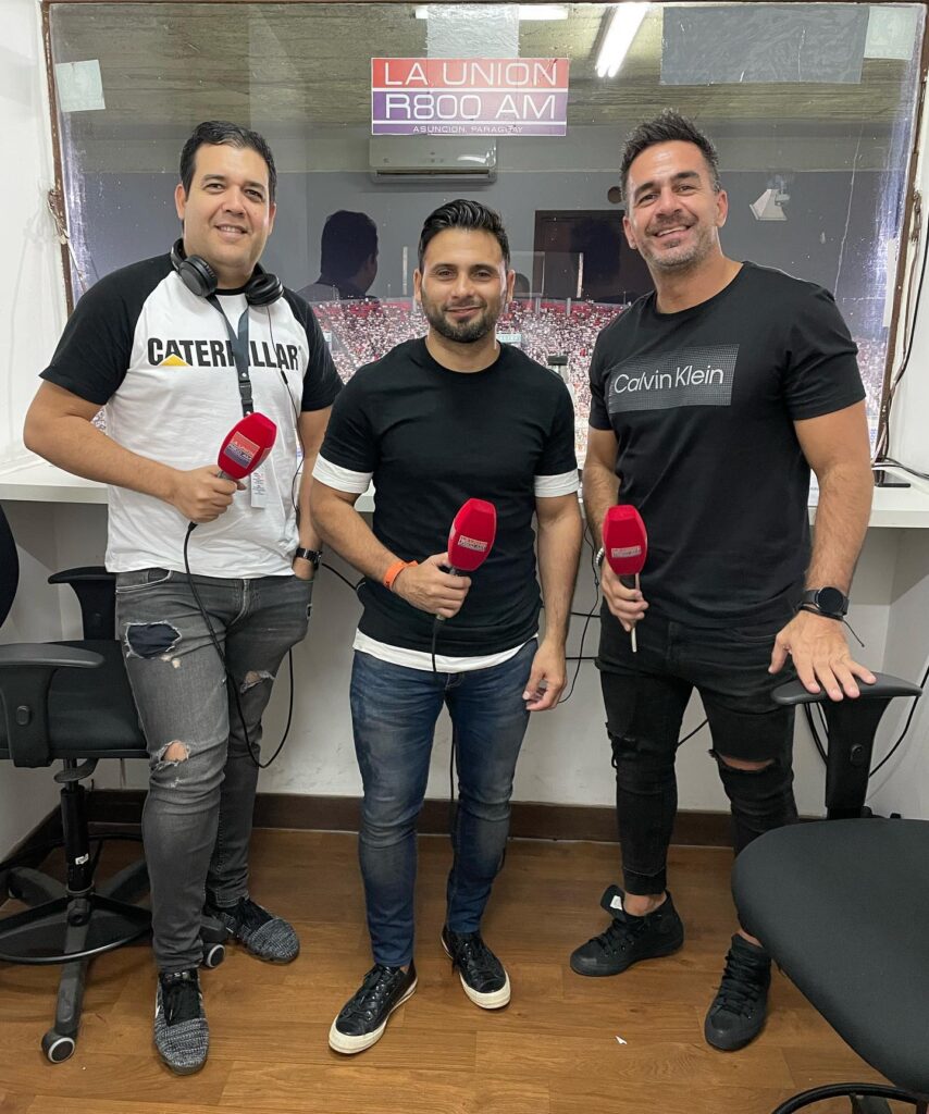 Heroi há 15 anos, ex-Flamengo Maxi Biancucchi é comentarista de rádio e televisão atualmente