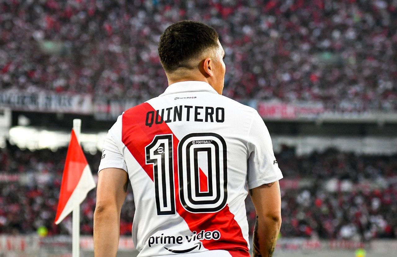 Alvo antigo do Flamengo, Quintero encaminha retorno ao River Plate