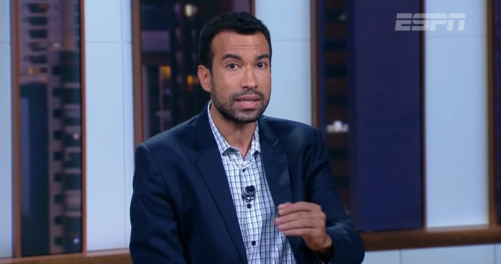 Pedro tem problema crônico? Breiller faz crítica direta e cobra 'conscientização' do atacante do Flamengo