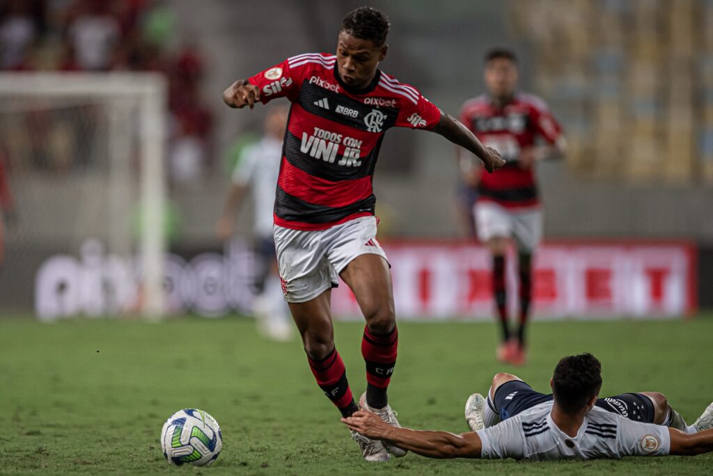 Matheus contra o Cruzeiro