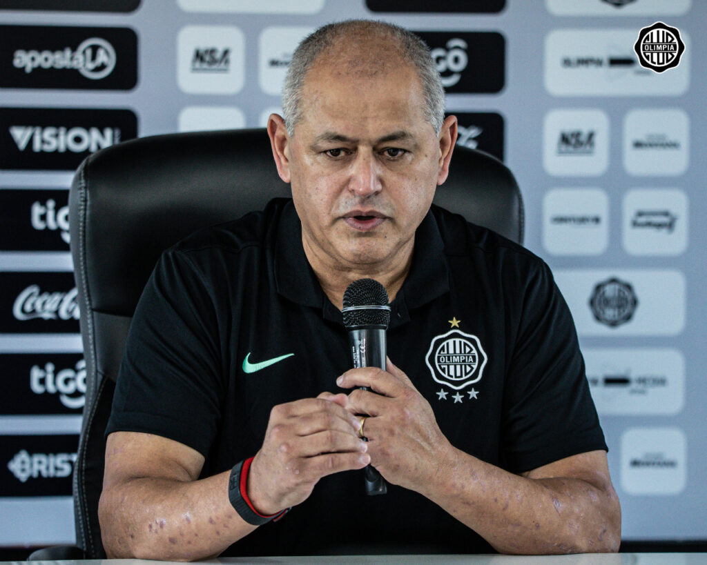 Novo treinador do Olimpia fala em se igualar ao Flamengo e aposta em 'mística' da Libertadores