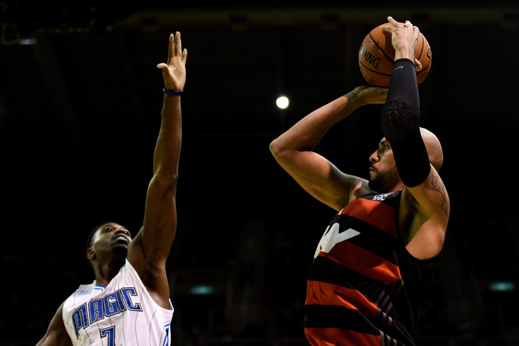 Marquinhos em ação no amistoso Flamengo x Orlando Magic