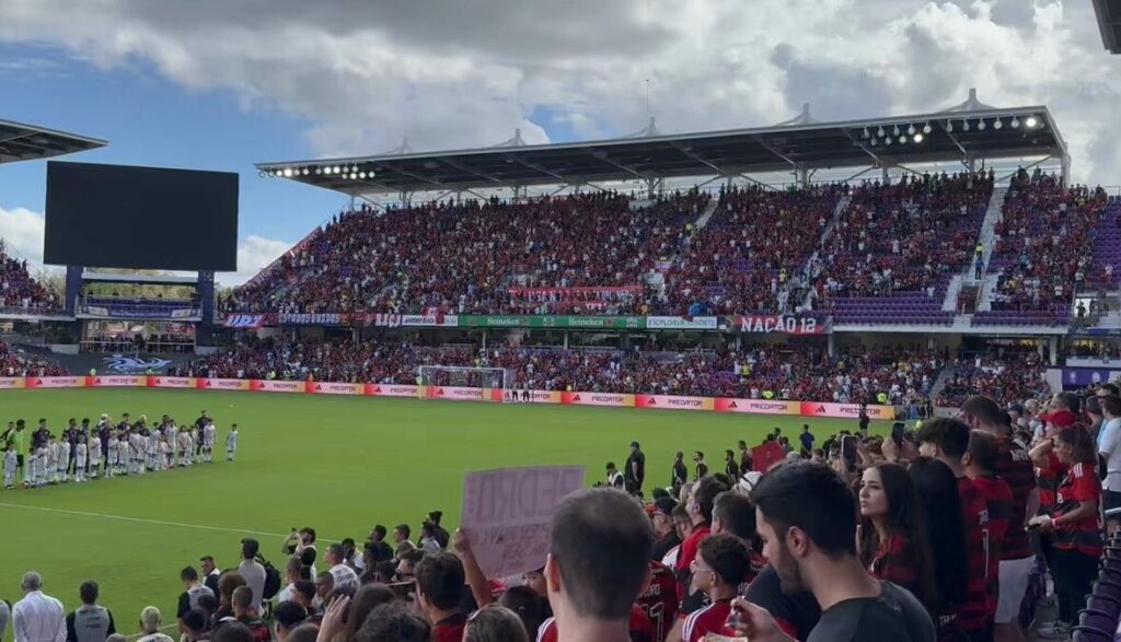 Torcida do Flamengo faz a festa em Orlando, nos EUA