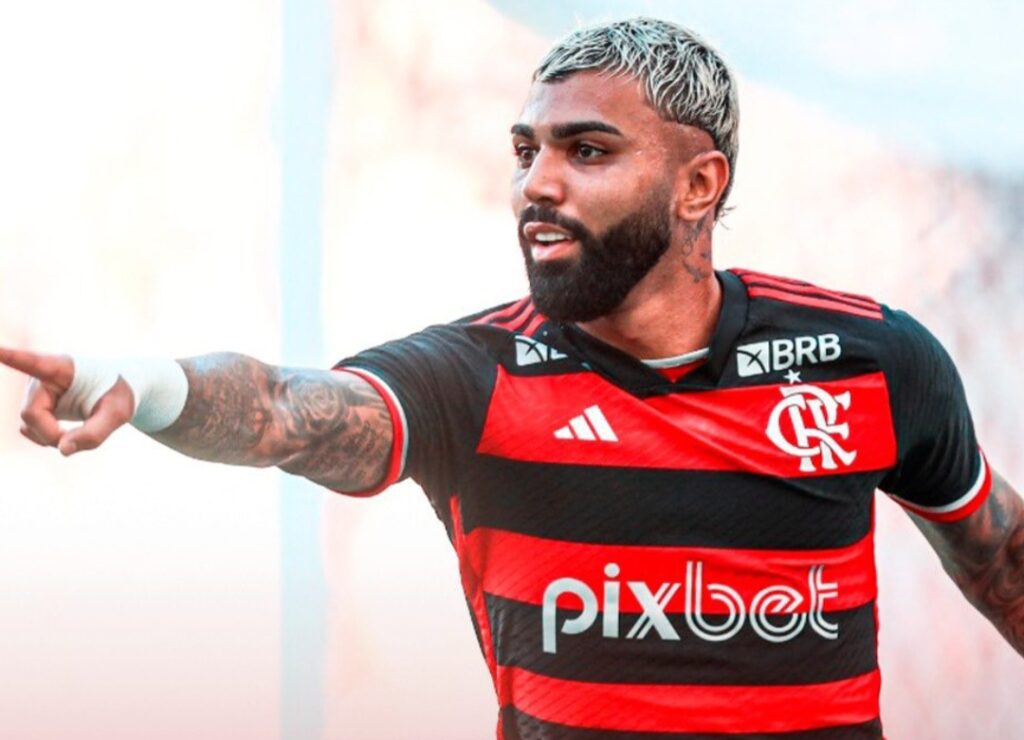 gabigol comemora gol pelo flamengo contra volta redonda