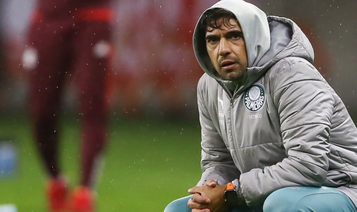 Pendurados Palmeiras x Flamengo: trio titular preocupa Abel Ferreira; Fla sem risco