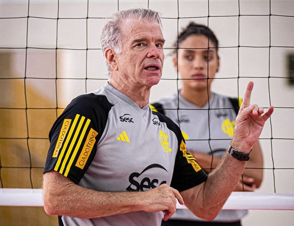 Bernardinho, do Sesc Flamengo, vira referência para técnico de clube da Série A: 'Líder inspirador'