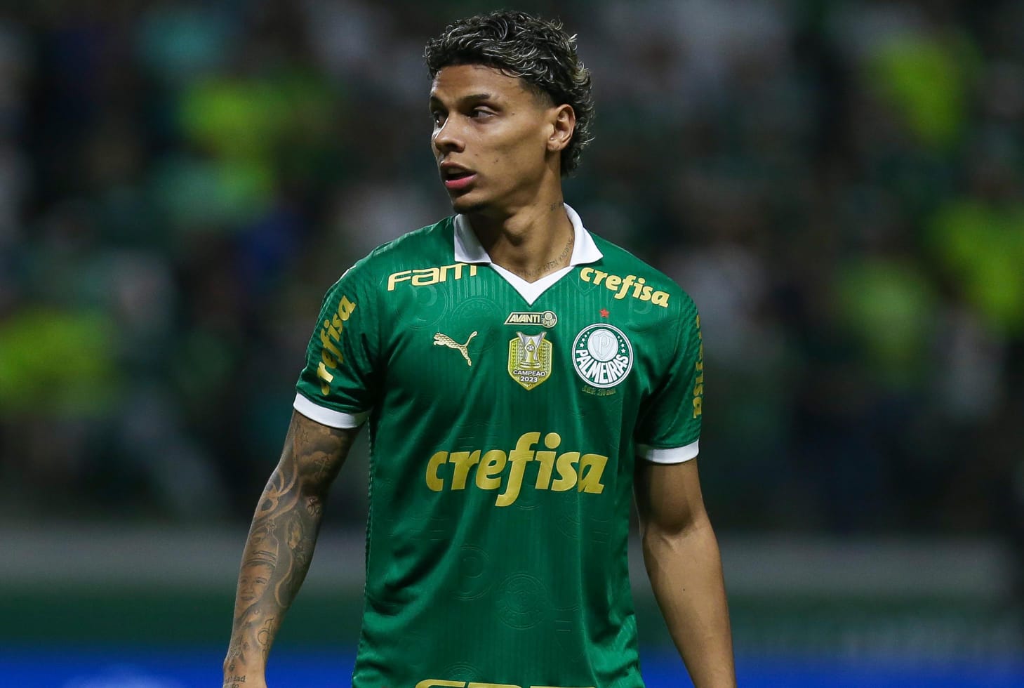 Veja por que Flamengo liberou Richard Ríos, destaque do Palmeiras