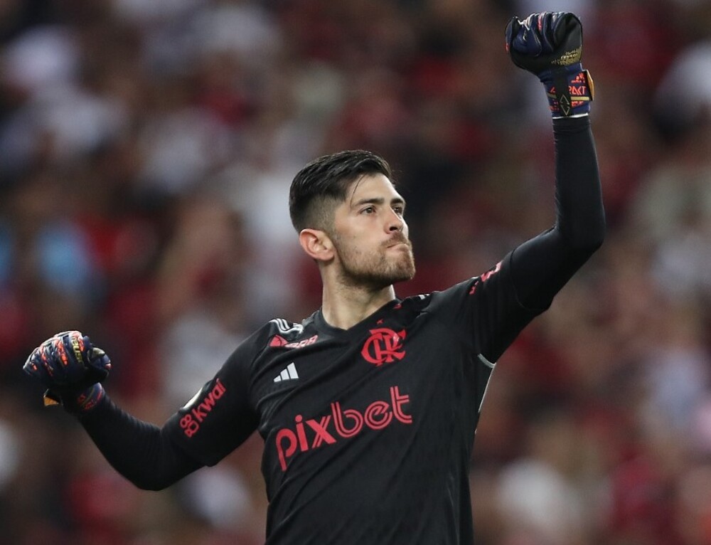 Rossi lidera estatísticas do futebol brasileiro desde que estreou pelo Flamengo