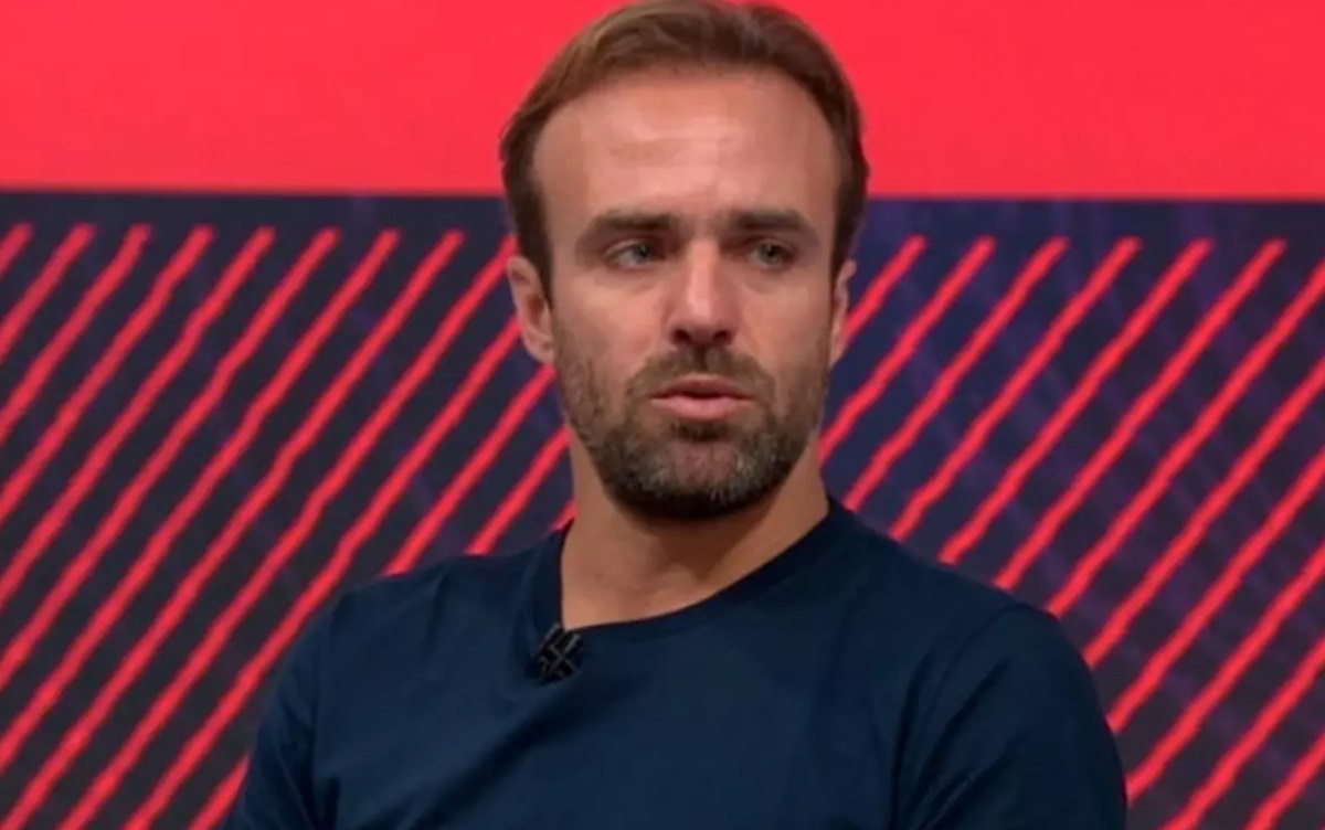 Flamengo x RB Bragantino: Roger Flores impõe condição para Pedro ser escalado