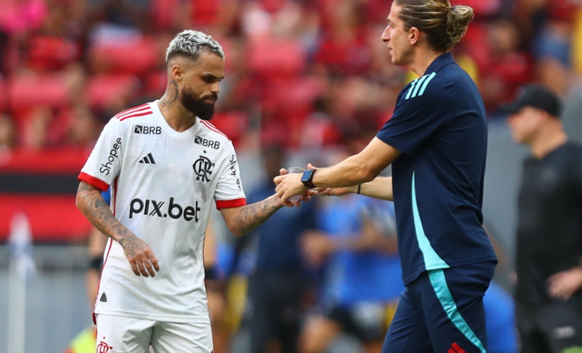 michael e filipe luís em volta redonda e flamengo