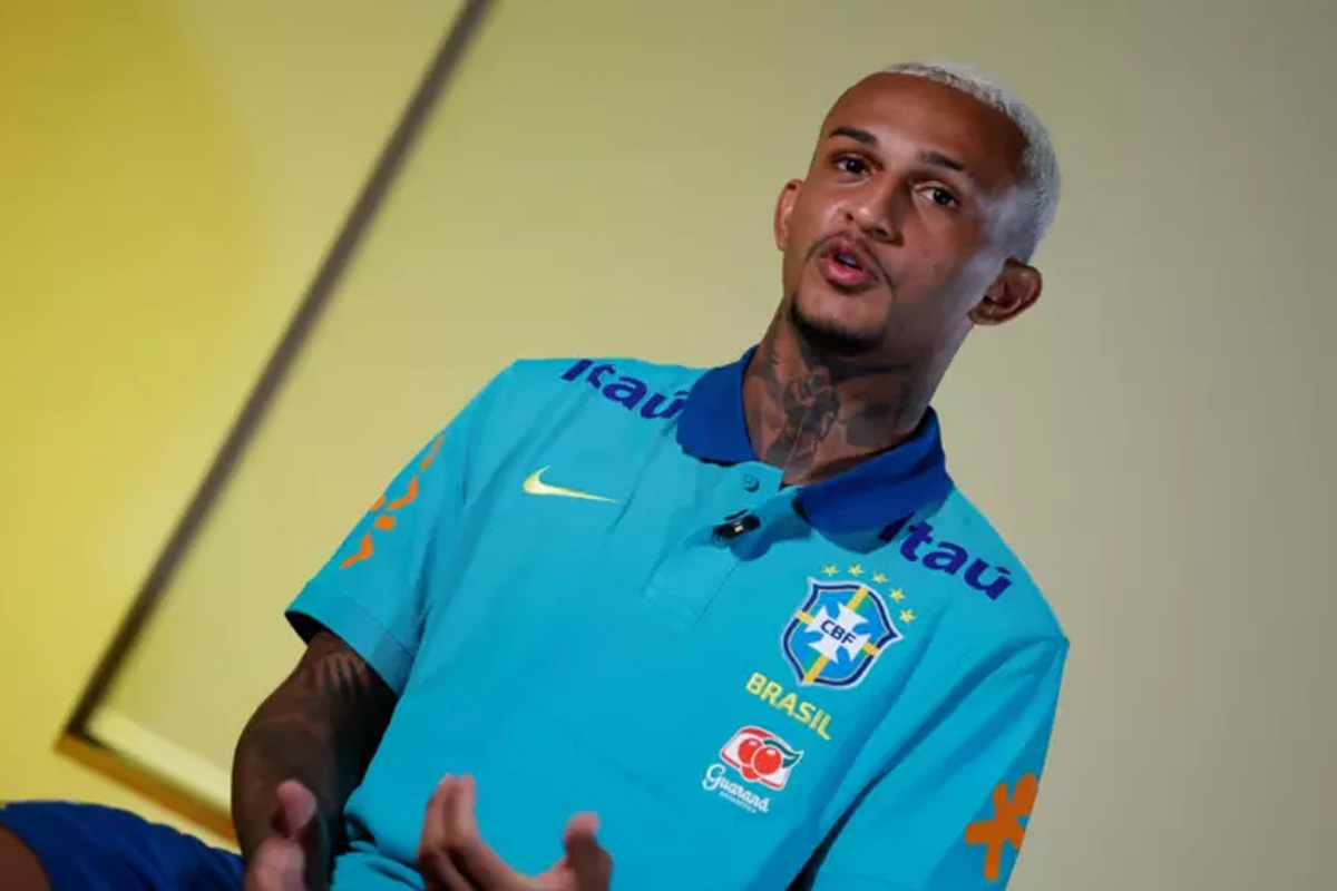 Ancelotti corta Wesley de Equador x Brasil; veja o motivo