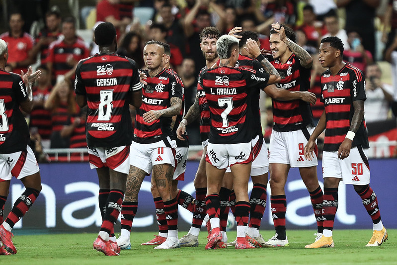 Notícias do Flamengo hoje: Libertadores, Rodrigo Caio e NBB