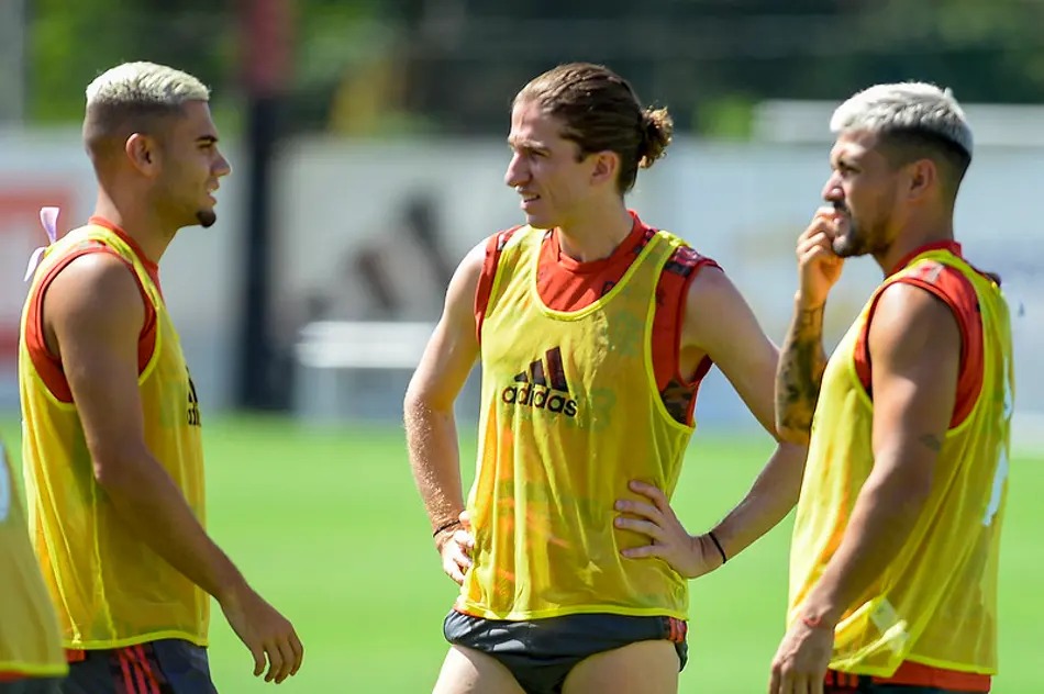 Andreas Pereira revela conversas frequentes com Filipe Luís