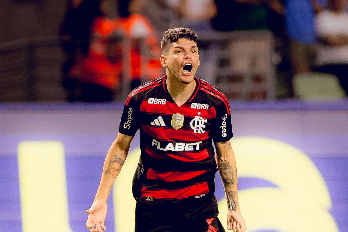 Ayrton Lucas durante Palmeiras x Flamengo