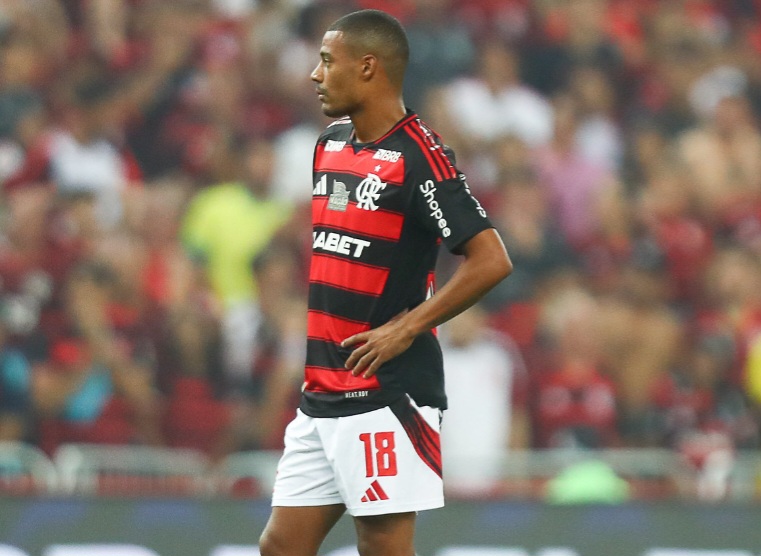 Flamengo atualiza caso médico de Nico de la Cruz