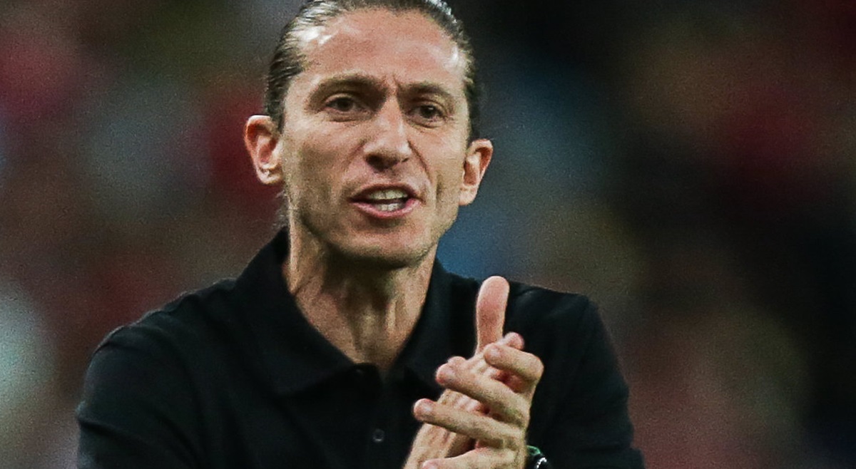 Novo contrato de Filipe Luís com o Flamengo será até 2026