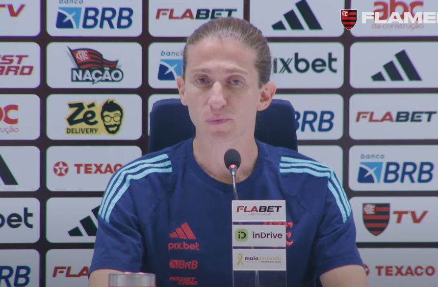 Filipe Luís comenta evolução de Lorran, elogia Evertton Araújo e cobra um Matheus Gonçalves menos 'anárquico'