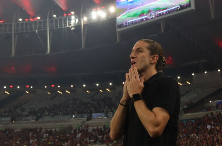 Filipe Luís define substituto de Gerson para Flamengo x Botafogo