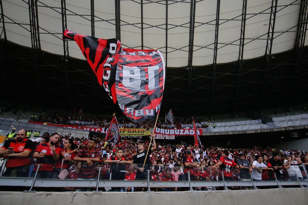 Torcida do Flamengo esgota ingressos em minutos e promete invadir BH no domingo