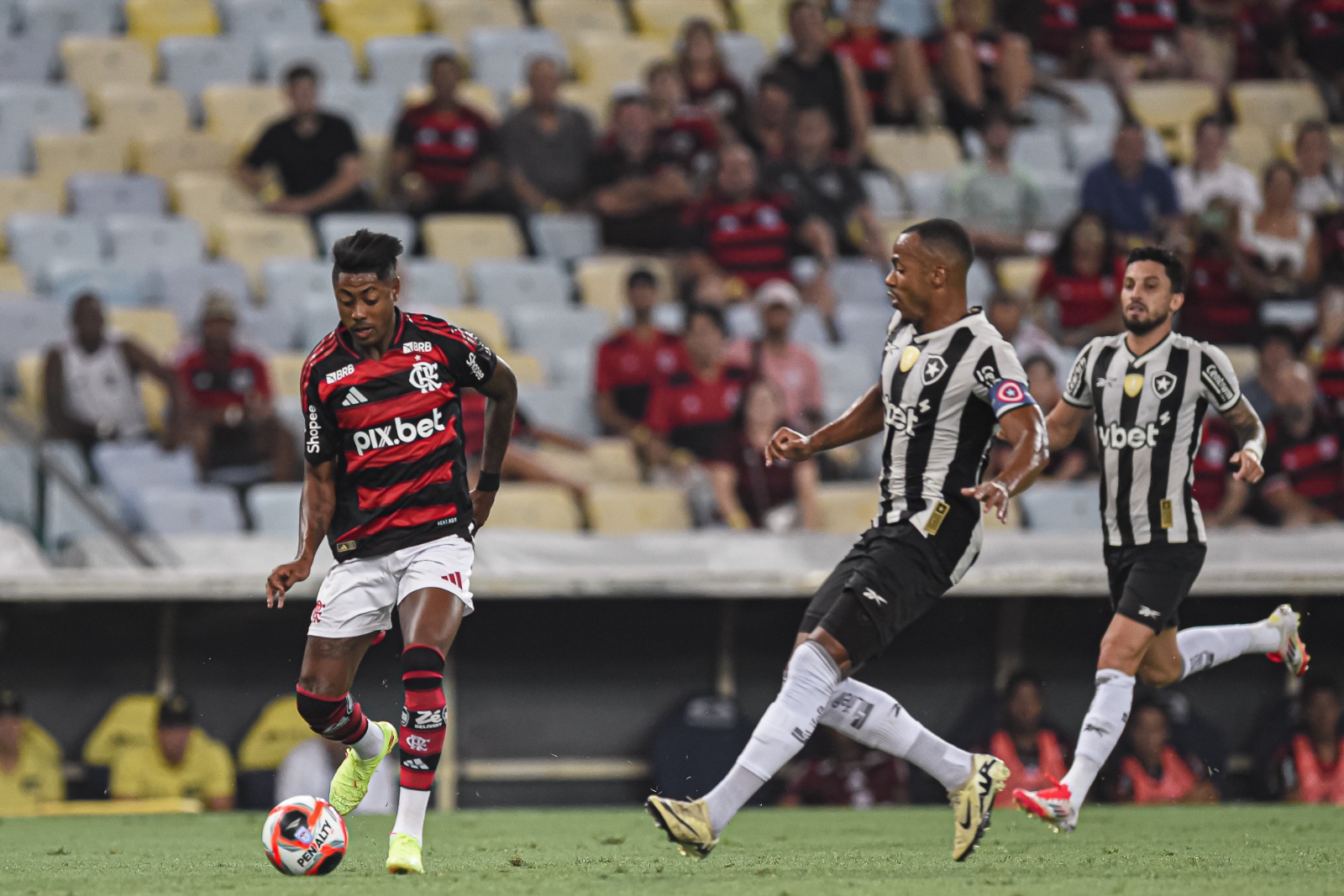 Destaques e estatísticas: como chega o Botafogo para enfrentar Flamengo