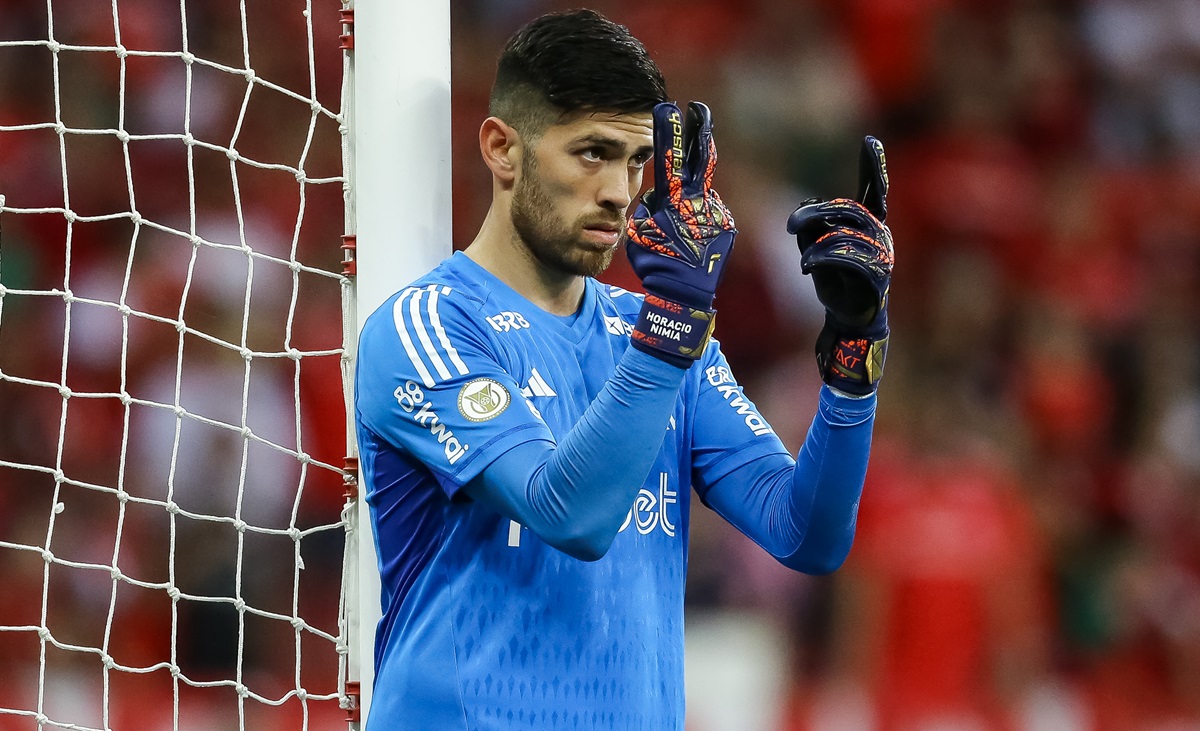 Atuação épica: Rossi faz 9 defesas contra Cruzeiro, mais que nos 6 jogos anteriores