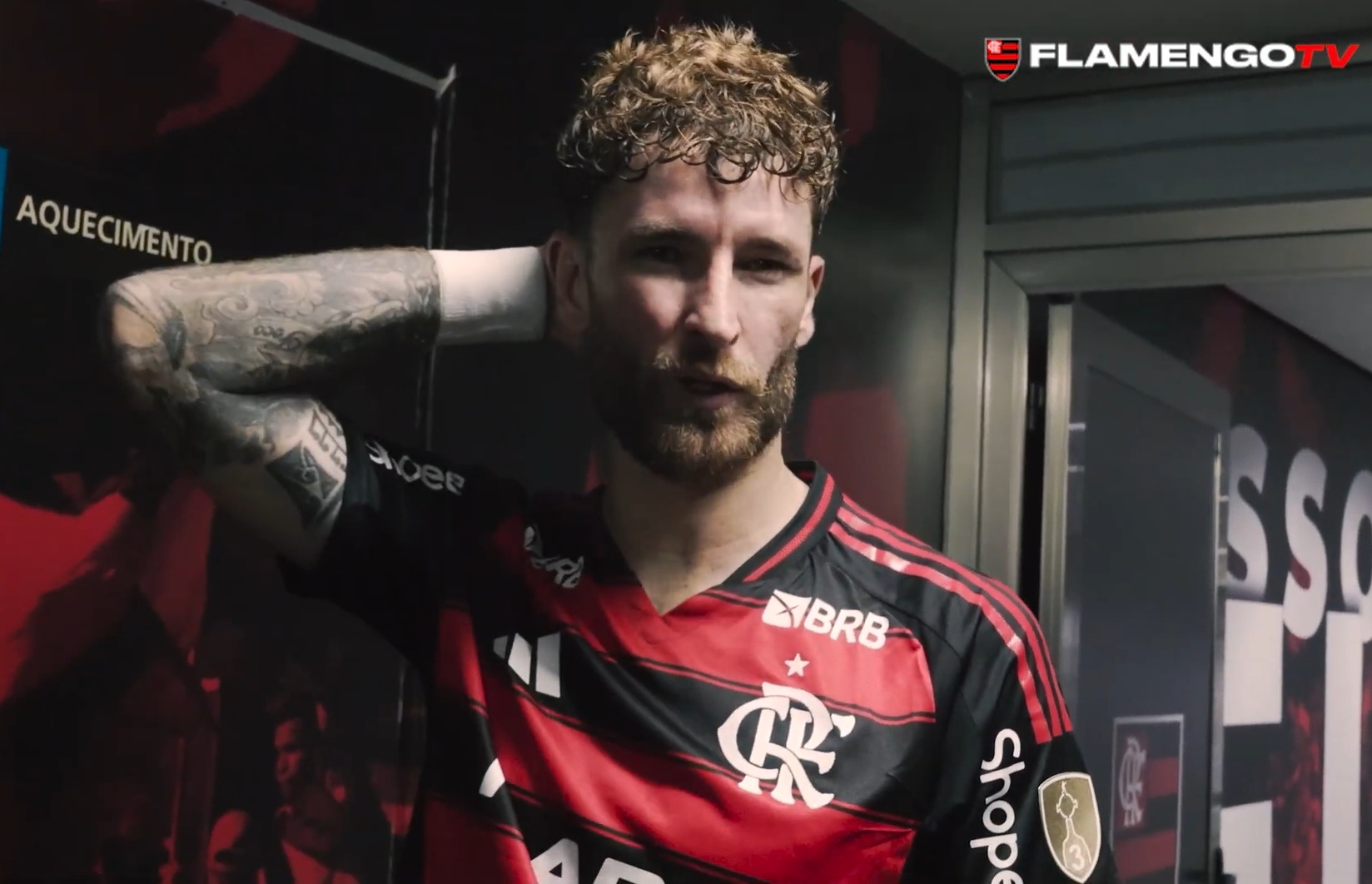 Bastidores: Léo Pereira admite atuação ruim, mas exalta sacrifício