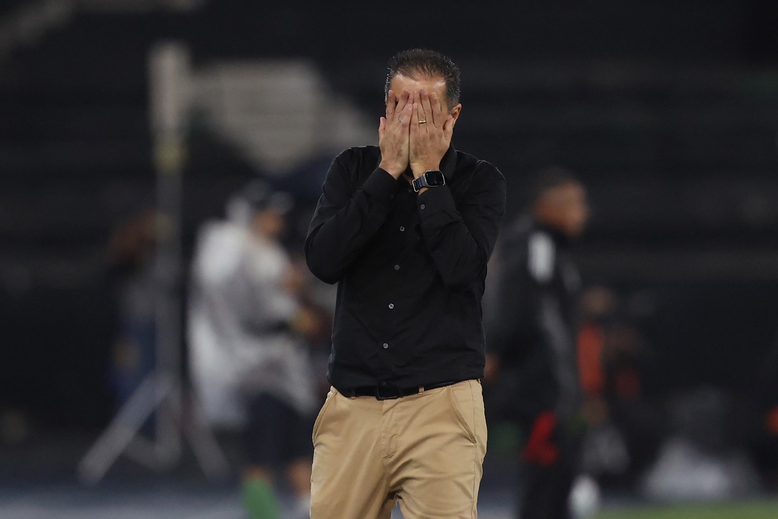 Botafogo perde titular do ataque antes de enfrentar o Flamengo