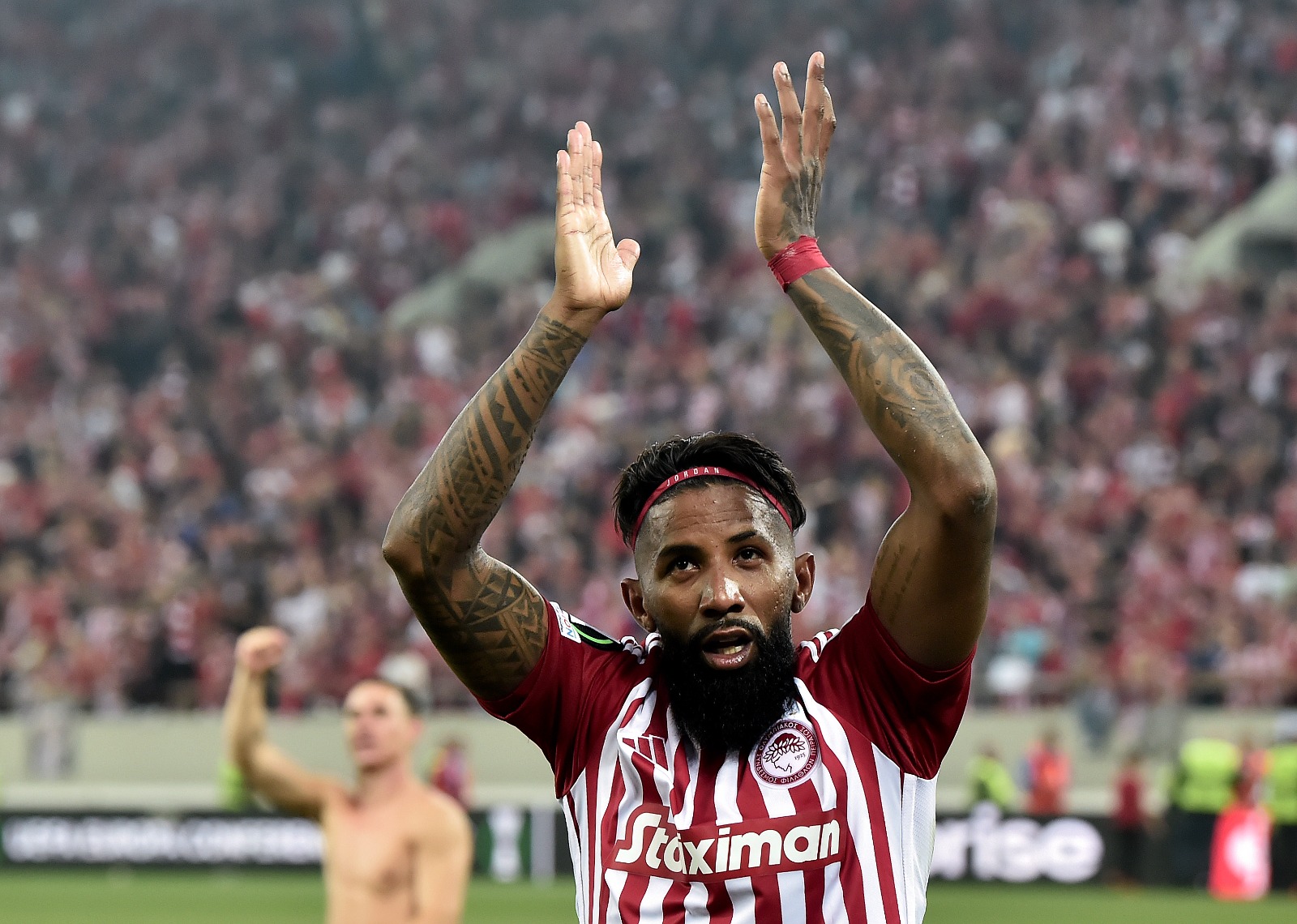 Ex-Flamengo, Rodinei conquista seu terceiro título na Grécia