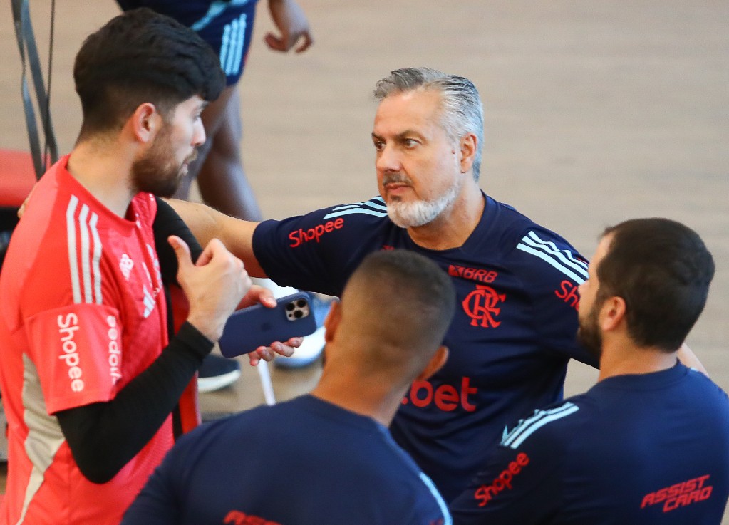 Além de Rossi, outros atletas do Flamengo sofreram com insegurança no Rio; relembre