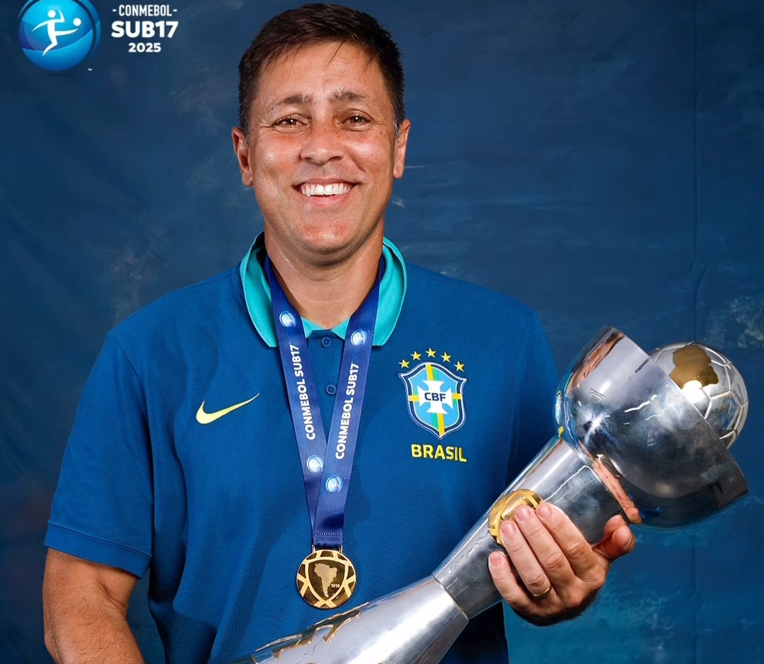 Flamengo contrata campeão sul-americano com a Seleção para comandar o Sub-16