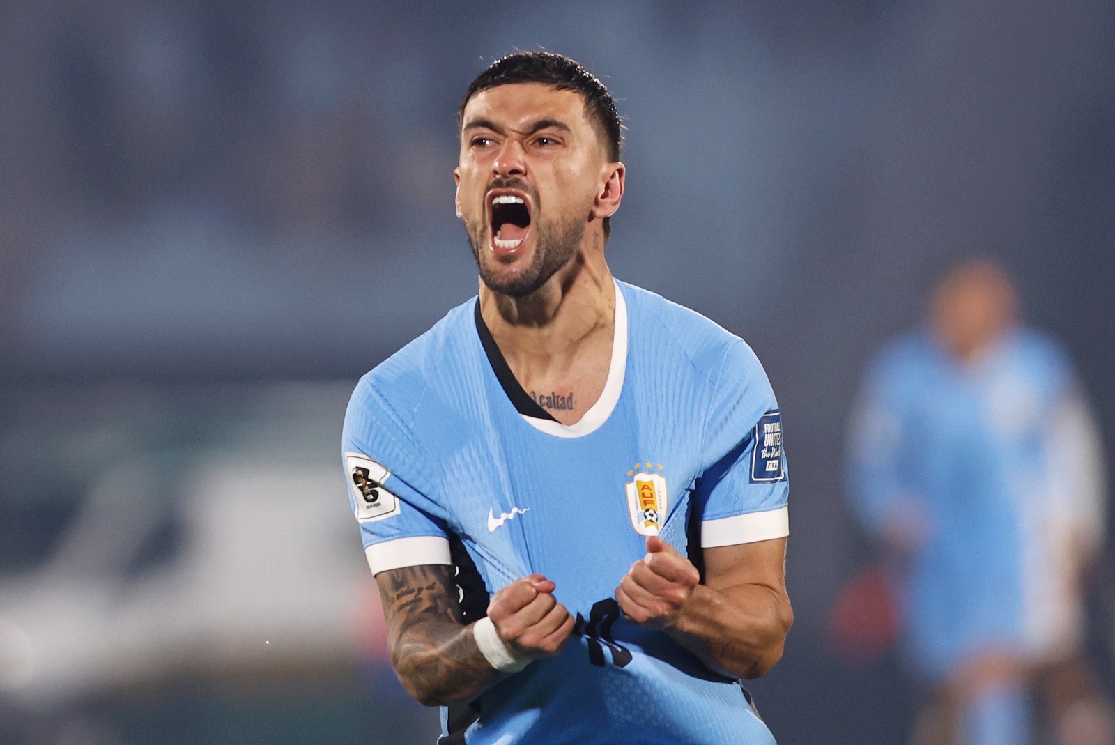 Arrascaeta marca golaço, Uruguai vence Venezuela e encaminha vaga na Copa do Mundo