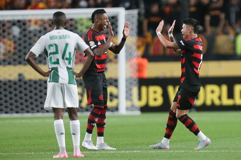 Copa do Mundo de Clubes: estreia do Flamengo rende recorde de audiência para Globo