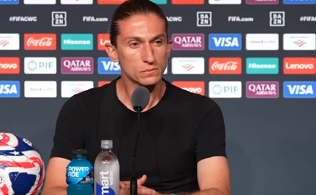 'Projeto de treinador': Sormani critica e chama Filipe Luís de 'europeizado'
