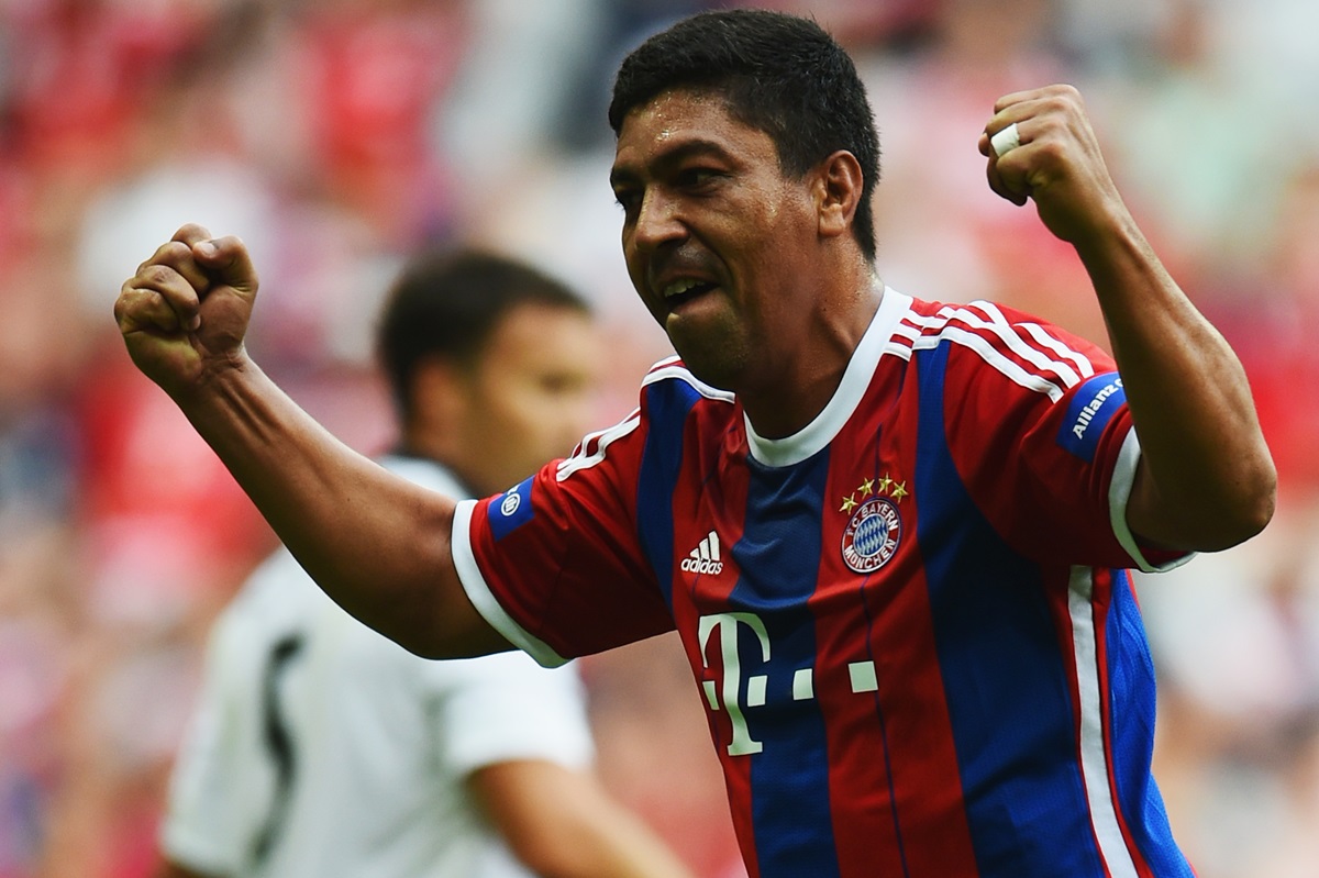 Ídolo do Bayern admite que vai ficar 'em cima do muro' por amor ao Flamengo