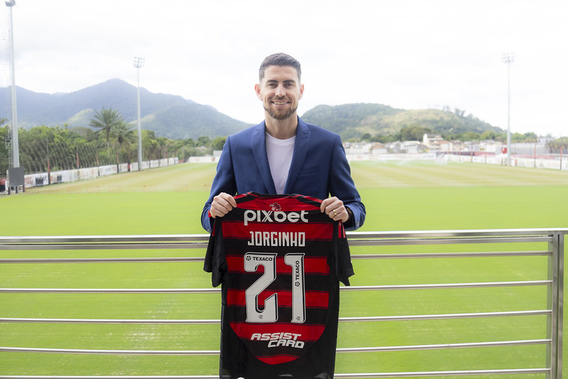 Jorginho é o 4º italiano a vestir a camisa do Flamengo