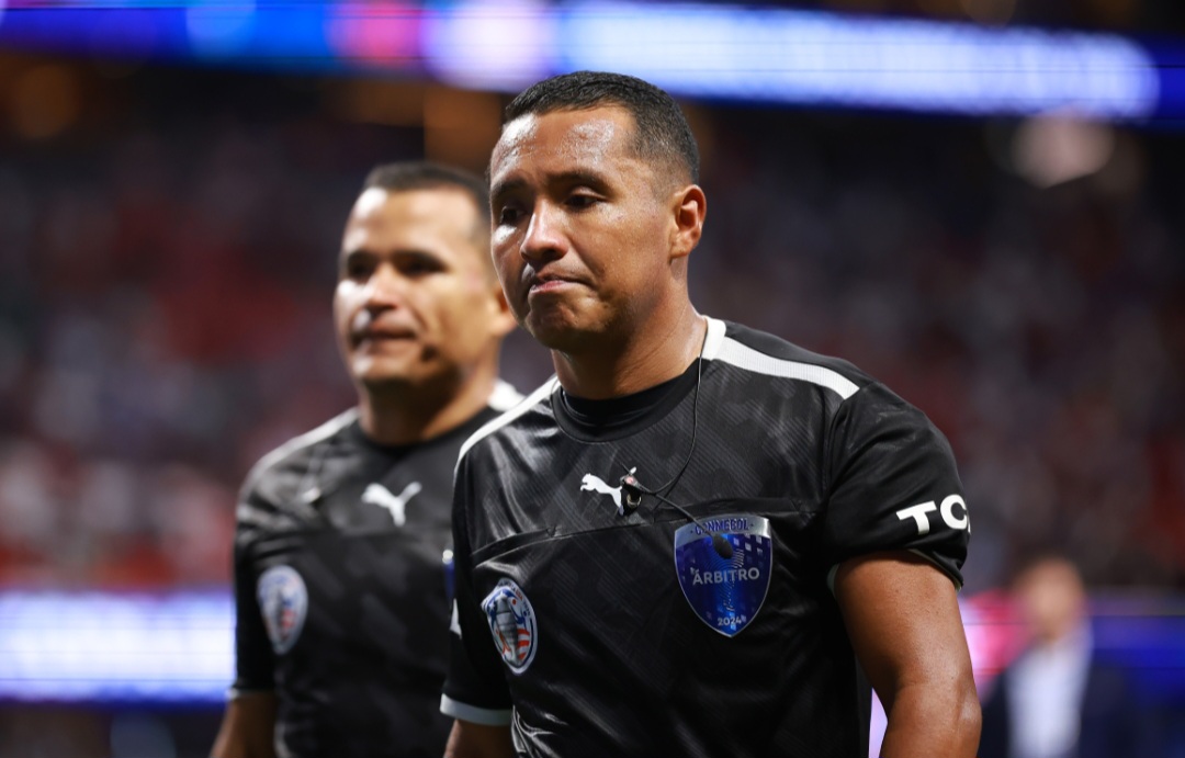 Arbitragem de El Salvador: juiz da Concacaf apita Flamengo x Chelsea