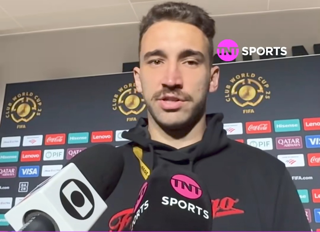 'Top 3 do mundo’: Léo Ortiz elogia Jorginho após estreia com assistência no Mundial
