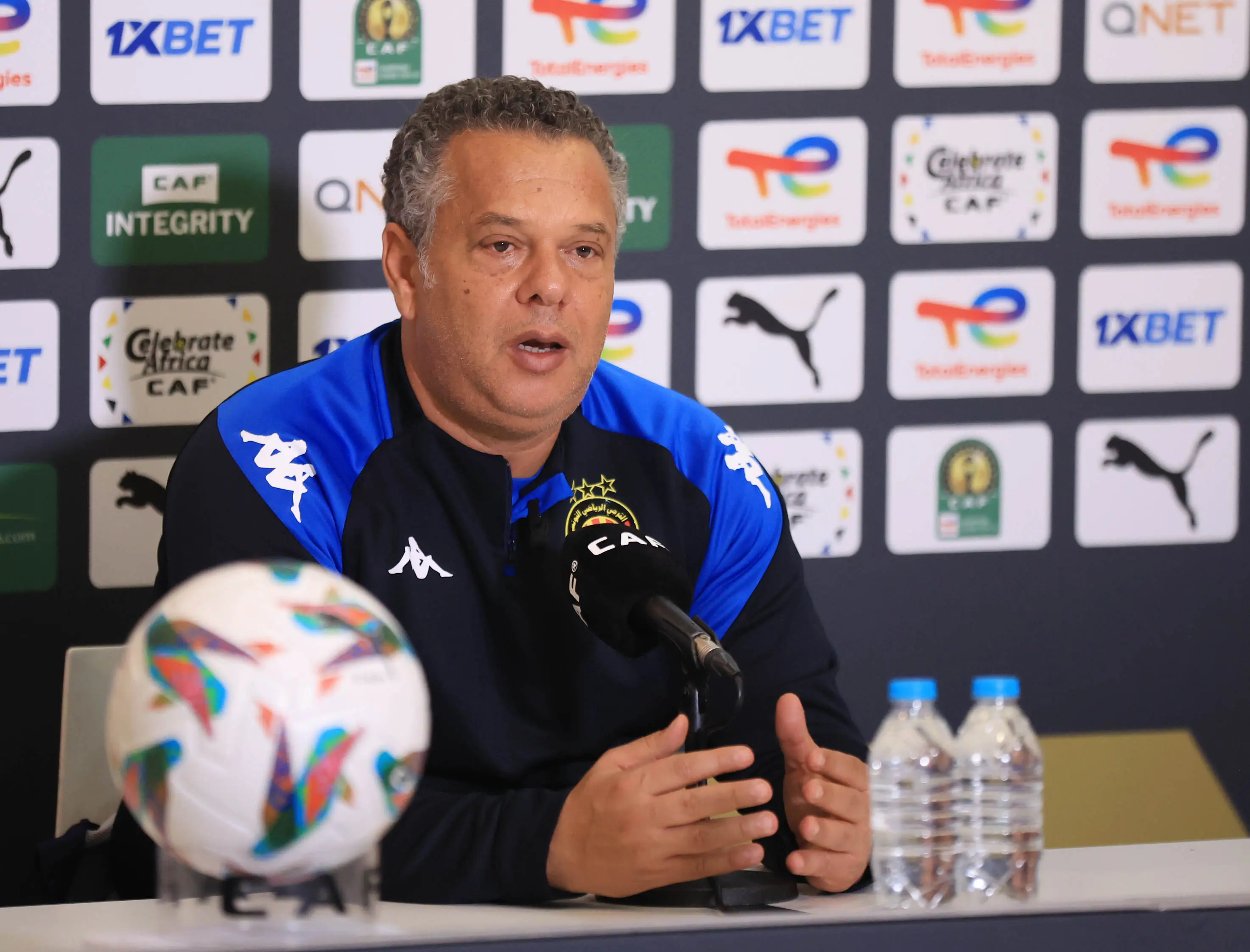 Rival do Flamengo na estreia, técnico do Espérance esbanja confiança antes da Copa do Mundo de Clubes