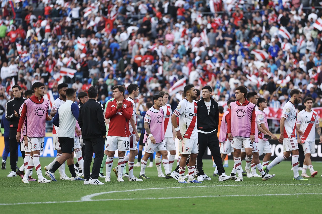 Cabe algum no Flamengo? River Plate prepara barca de saídas em meio à crise pós-eliminação