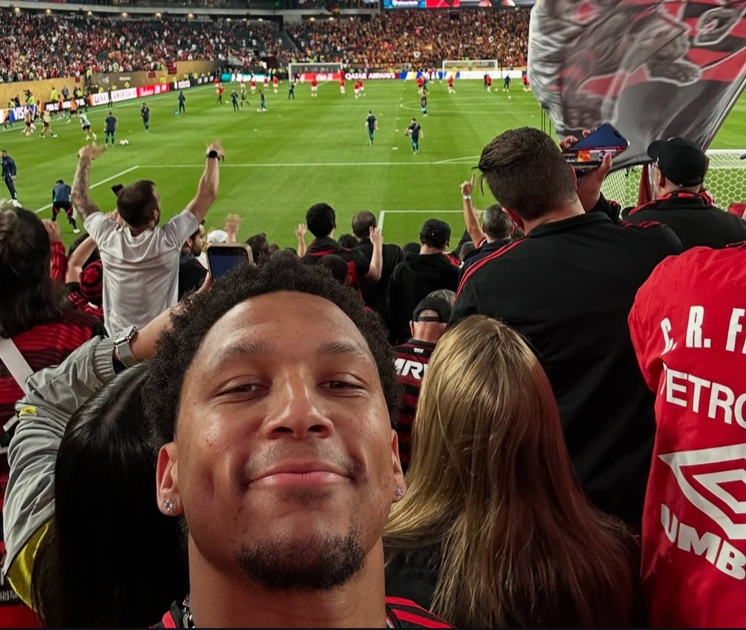 O que um astro da NFL falou após ver o Flamengo ao vivo