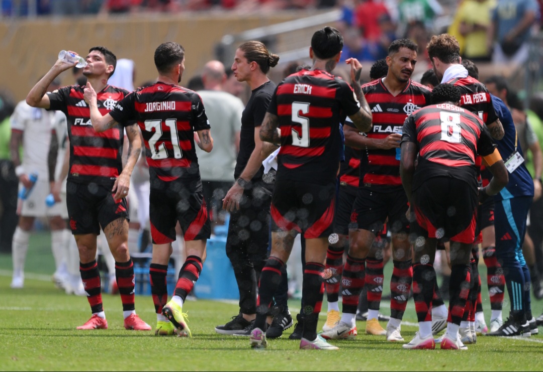 Analista mostra jogo do LAFC e indica escalação ideal do Flamengo