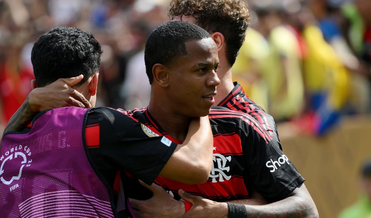 Wolverhampton já sabe o que fazer para tirar Wallace Yan do Flamengo
