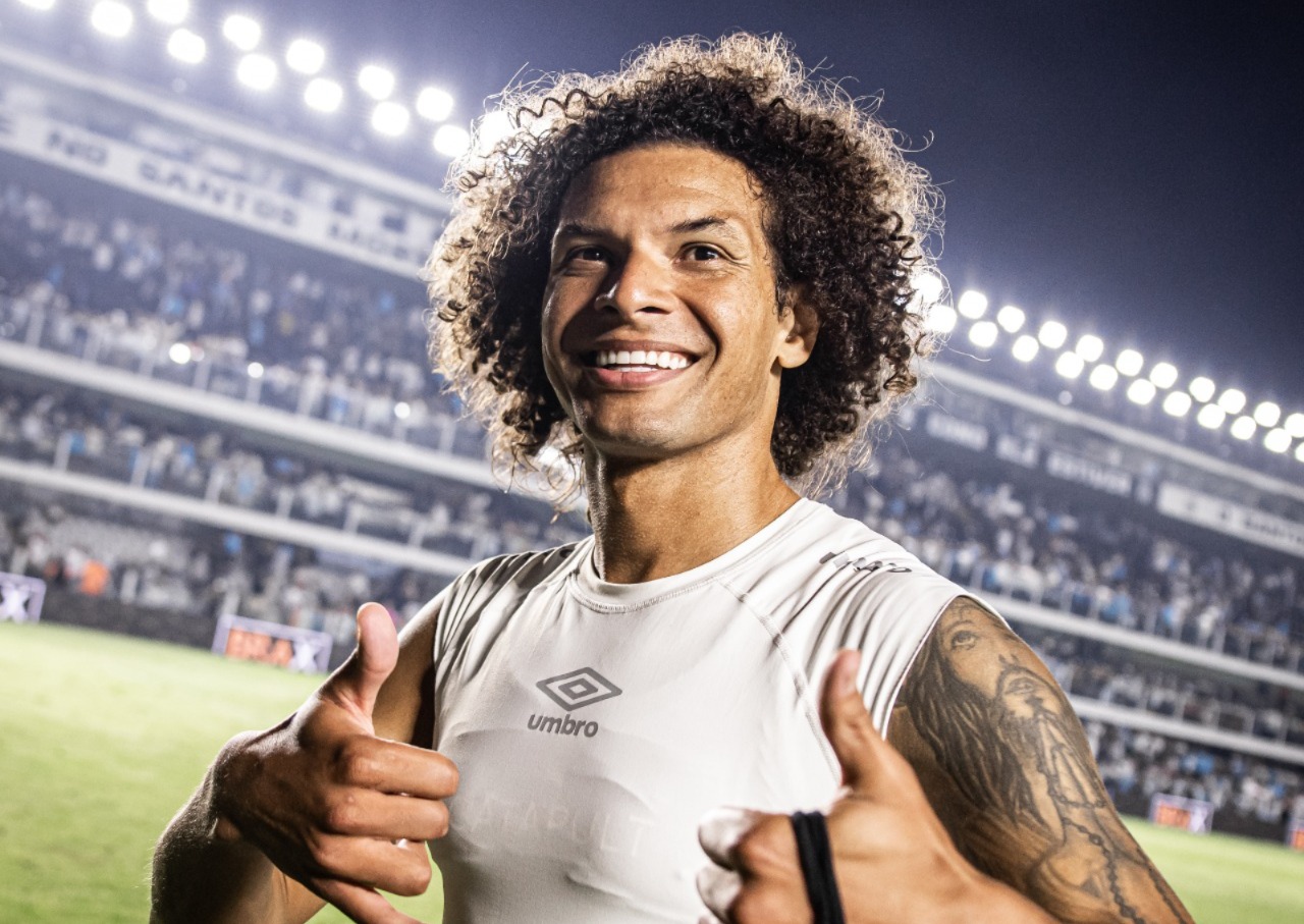 Willian Arão comenta como foi enfrentar o Flamengo: 'Noite especial'
